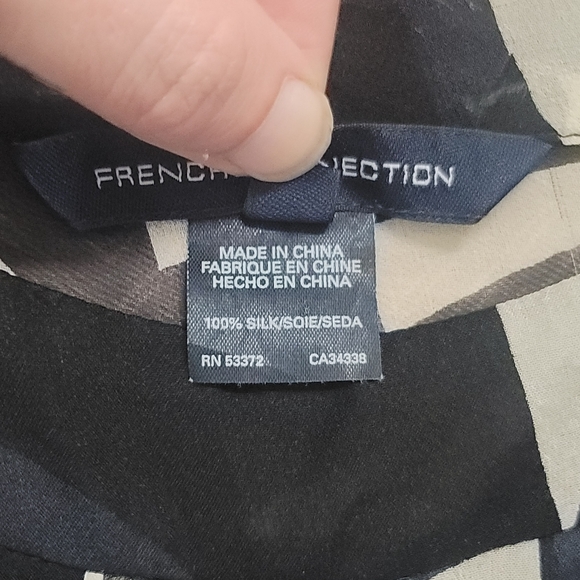 French Connection Silk Geometric Pattern Black and White Long Sleeve Top - Picture 5 of 11